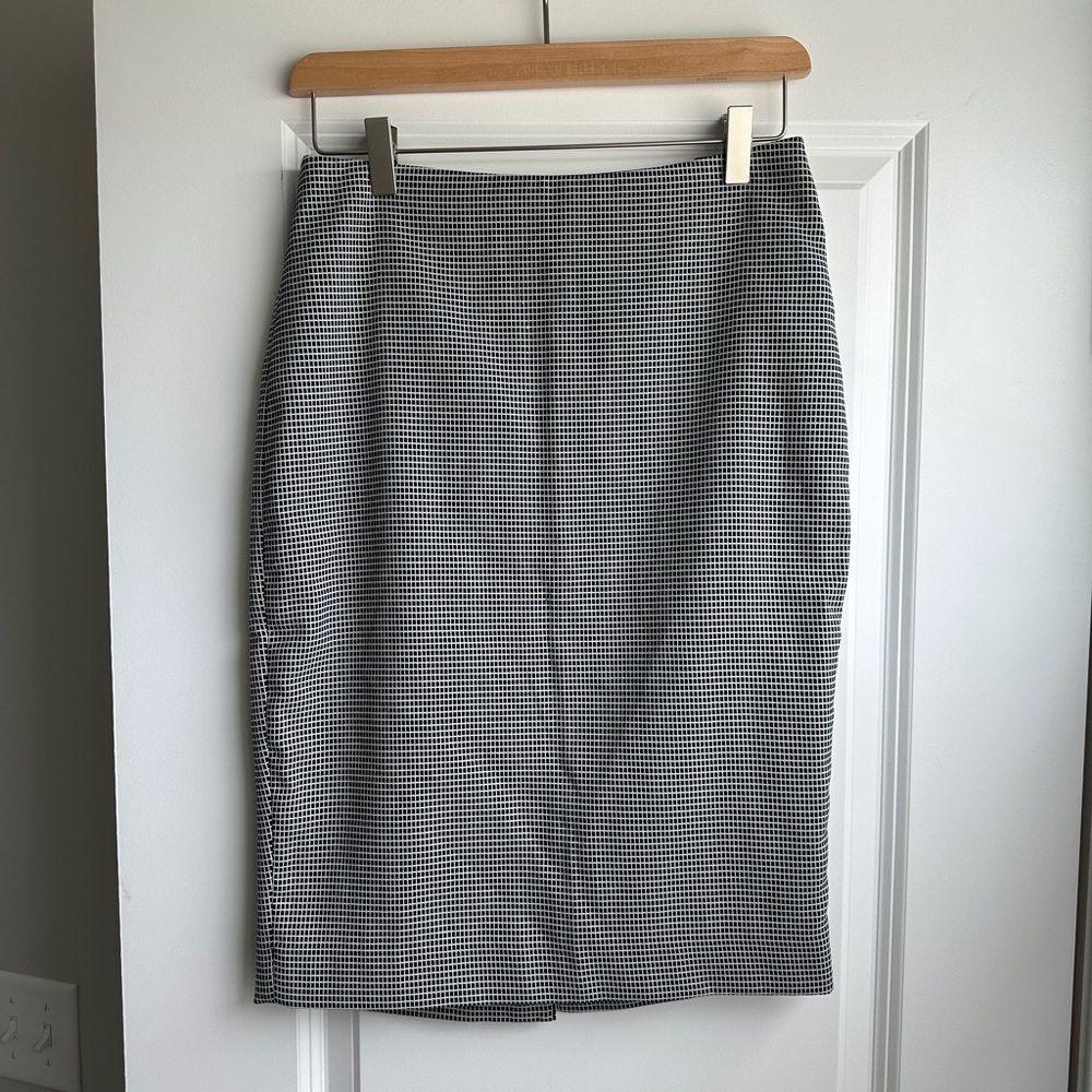 NWT The Limited Plaid Pencil Skirt Size 2